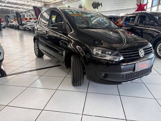 VOLKSWAGEN FOX 1.0 MI TREND 8V FLEX 4P MANUAL VOLKSWAGEN FOX 1.0 MI TREND 8V FLEX 4P MANUAL